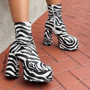 Zebra print platform boots